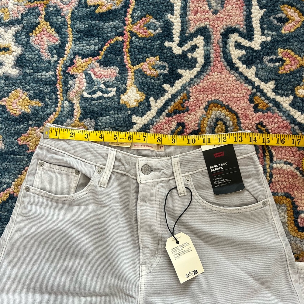 NWT grey barrel leg women’s jeans - Picture 4 of 6